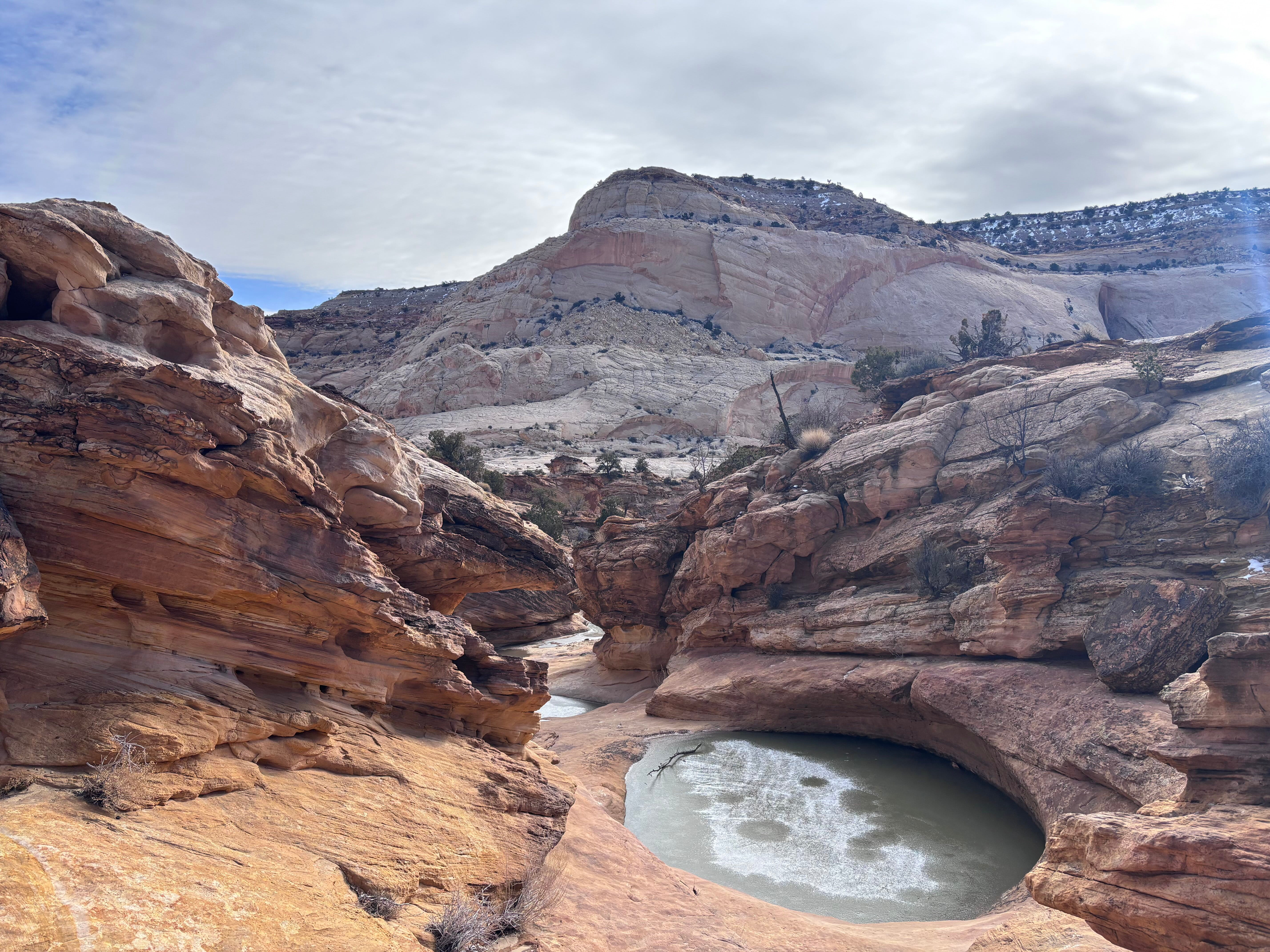 Capitol Gorge to Tanks Trail in Captiol Reef National Park